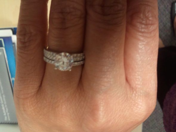 Solitaire? 4 prongs or 6? :  wedding Wing