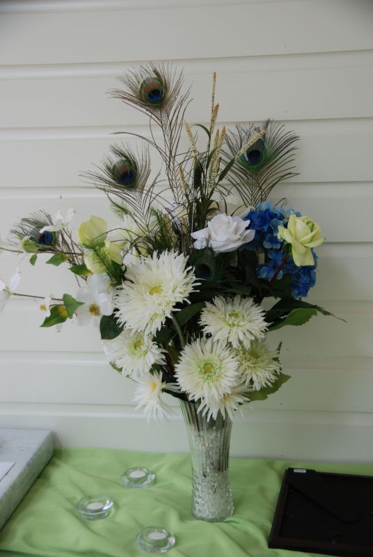 feather centerpieces for wedding tables