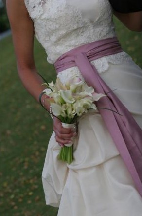 Which dress do you prefer? :  wedding Lacebolero