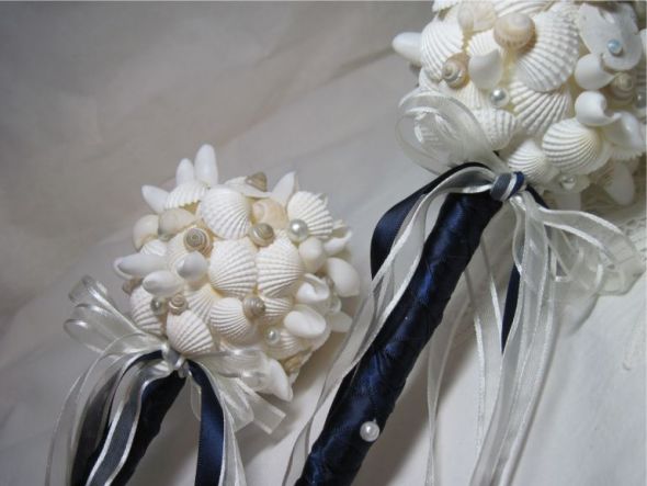 anyone else doing a beach wedding?? :  wedding BRIDESMAID SEASHELL BALL BOUQUET 6
