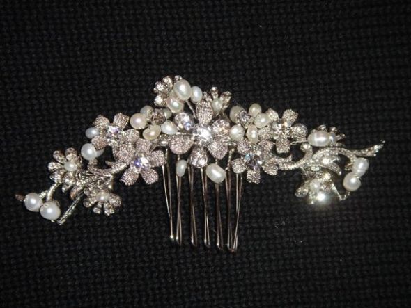 Crystal and Pearl Hair Comb for Sale wedding hair accessory pearl crystal
