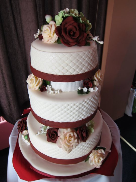 Show me your cake! : wedding purple fondant superhero tiered Cake 4