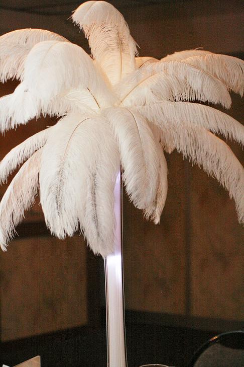24 28 Frosted Eiffel Tower Vases with Ostrich Feathers for Sale wedding 