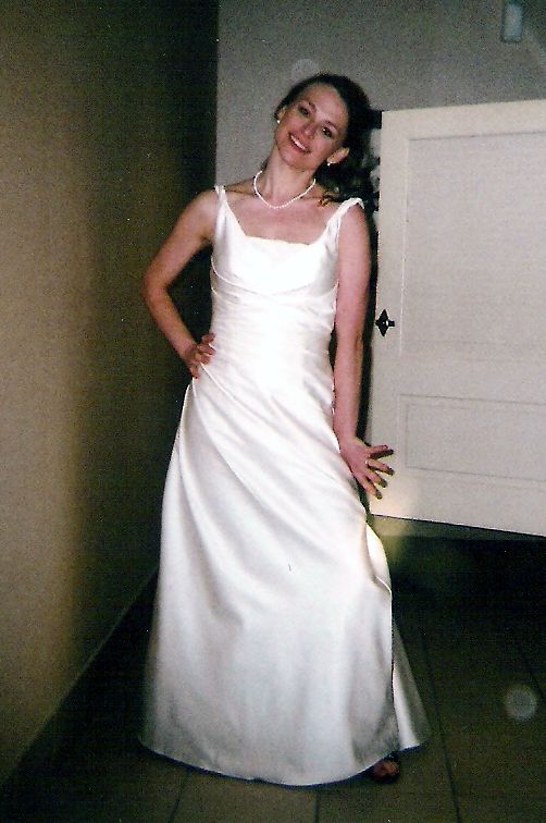 Can I see you in your dress? :  wedding dress Tori Weddingdresspictures