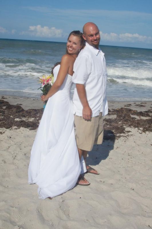 Pelican beach club house wedding in august need help !!! : wedding Us