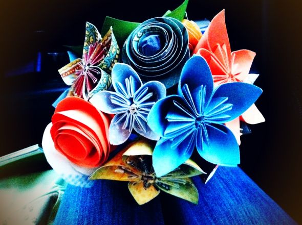 super cute paper flowers! :  wedding Bouquet