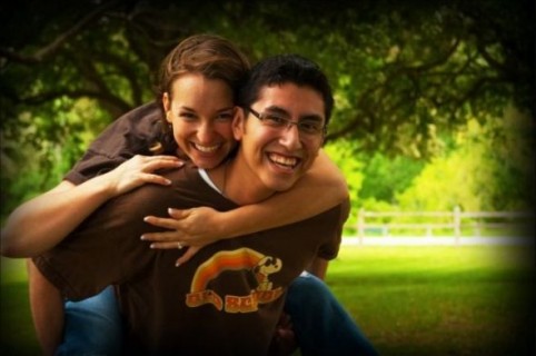 Post an engagement photo that shows your outfits! :  wedding engagement photo outfits Cavazos5.2