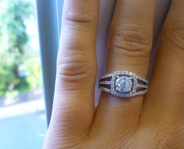 Just for fun - Does your dress match the style of your E-ring? Post Pics! :  wedding Hi