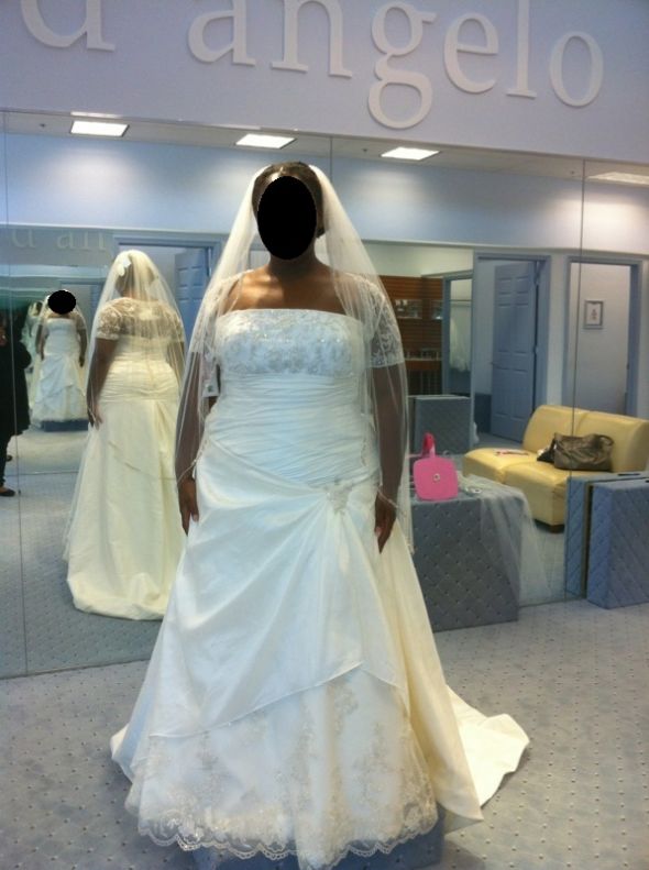 Any pictures of Real Full Figured Brides in any Alfred Angelo dresses??? : wedding 2nd No