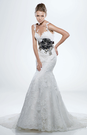 What is up with the crazy model poses?! : wedding Enzoani Diana