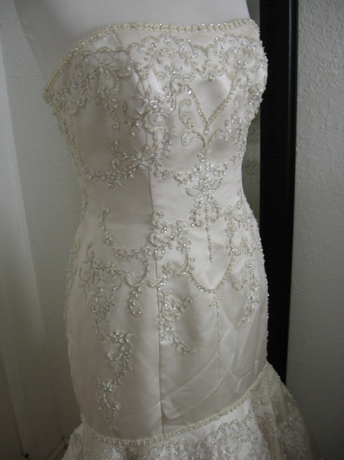 Show Me Your SPARKLY Beaded Dresses! :  wedding sparkly sparkle bead beaded show me dress Wedding Dress2