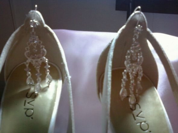 Bought my wedding shoes, earrings, and bracelet...for $65! (pic heavy) :  wedding bargain discount deal ebay bracelet shoes ivory earrings cheap frugal Wedding Earrings