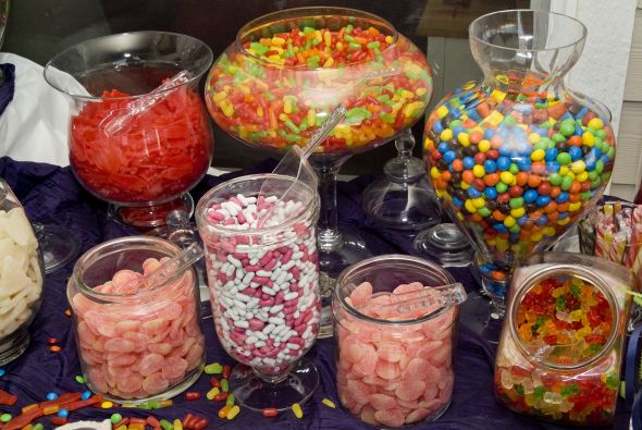 HUGE Candy Buffet ~ $150 Seattle Area Only : wedding glass apothocary jars candy buffet reception DSCF3004