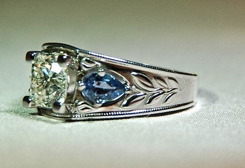 Natural vs. Lab SAPPHIRE? :  wedding sapphire lab natural e ring ring Ring Side