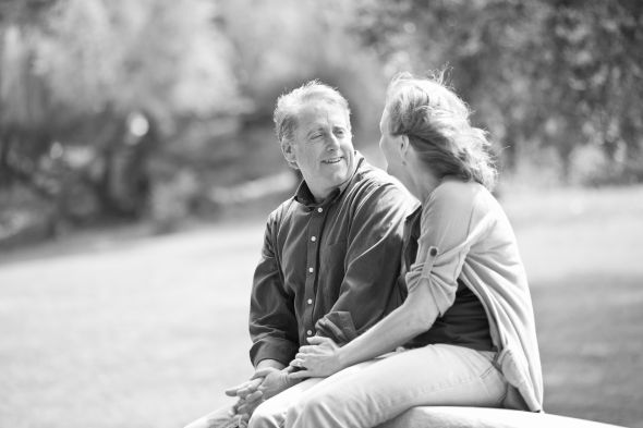 A few more e pics. Glad we took them! :  wedding photos encore Robertajohnengage.print 95