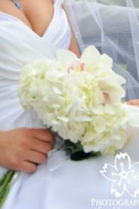 show off your bridal bouquet :  wedding bridal boquet 1112