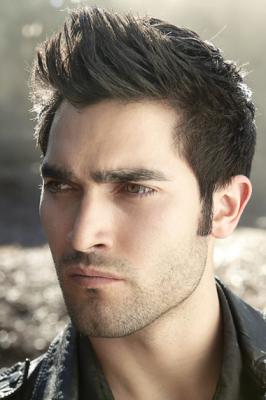 Who'd your biggest crush from a TV show? :  wedding tv characters Derek Hale2