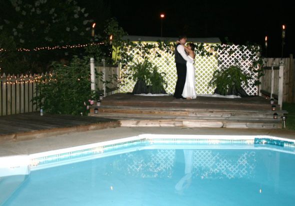 I'm a Mrs. now! (Wedding pics) :  wedding 31874 131689913517204 100000285873937 282073 6136721 N
