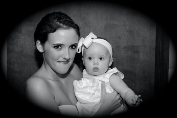 I'm a Mrs. now! (Wedding pics) :  wedding 37340 1311247144000 1315264196 30774858 4935713 N