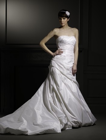 I can't think straight. Pick up my dress in 30 minutes :  wedding dress final fitting Alita Graham 11931 Large