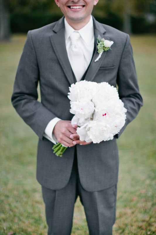 11.5.11 Recaps! {BRIDAL PARTY/B&G SHOTS} :  wedding recap portraits socks 012 Post Portraits