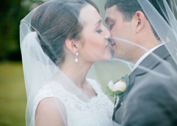 11.5.11 Recaps! {BRIDAL PARTY/B&G SHOTS} :  wedding recap portraits socks 015 Post Portraits