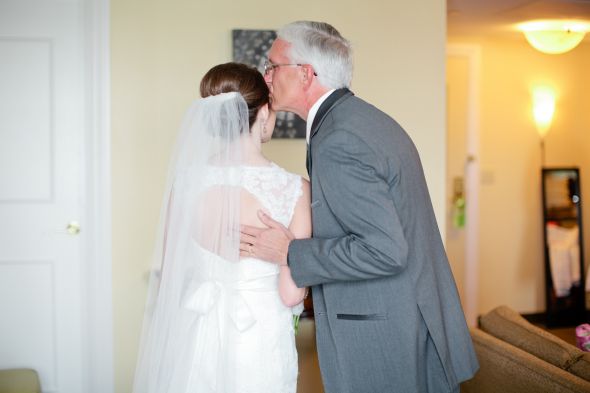11.5.11 Recaps! {A DIFFERENT FIRST LOOK} :  wedding recap first look 115 Prep