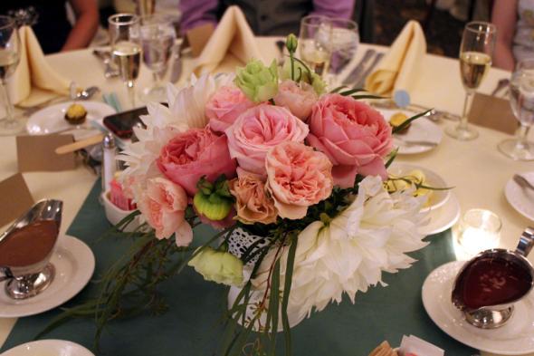 Guest photo of a centerpiece wedding garden rose dahlia lisianthus teal 