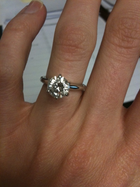 Solitaire? 4 prongs or 6? :  wedding Ering