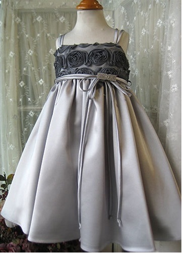 Does anyone know where I could find a cheap, sparkly flower girl dress? : wedding flower girl dress sparkles Flowergirl