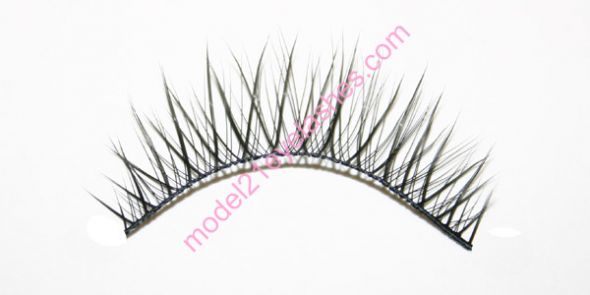 Natural looking false eyelashes - Oxymoron? :  wedding Model21 No2