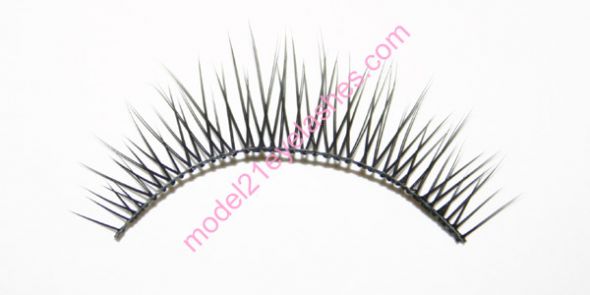 Natural looking false eyelashes - Oxymoron? :  wedding Model21 No9