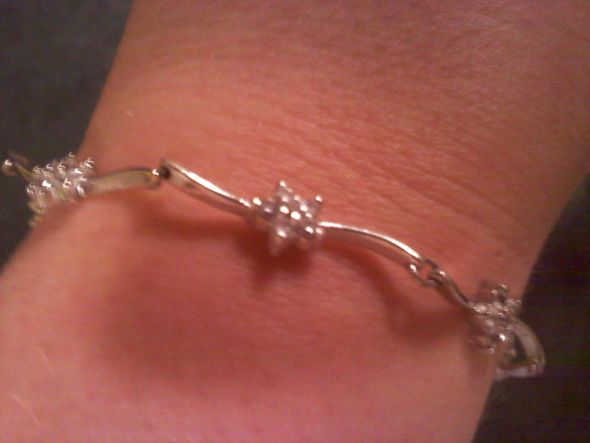 Will you be wearing a bracelet? :  wedding 0604002331