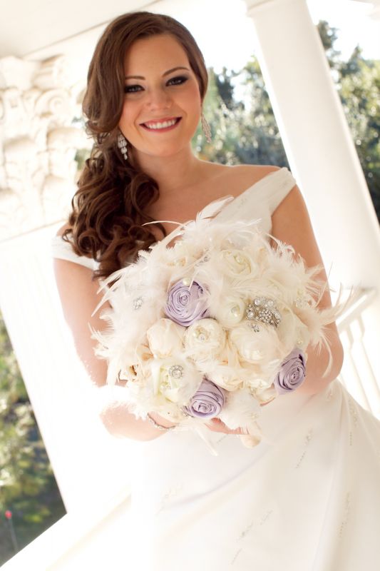My feather bouquet!!/Need Help :  wedding 971125 0196