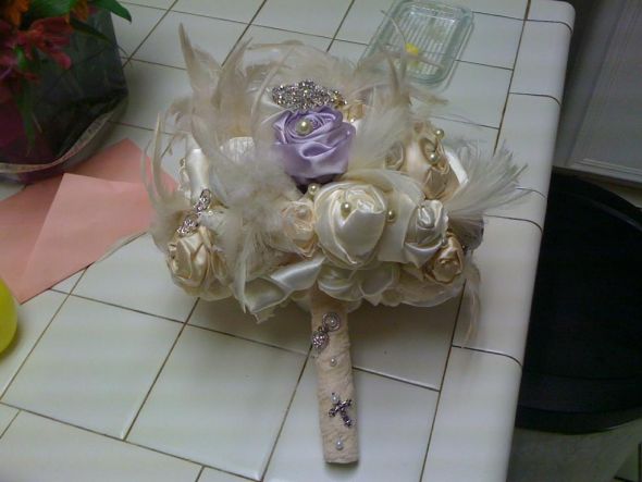 Feather bouquets can I see your pics please wedding Bouquet