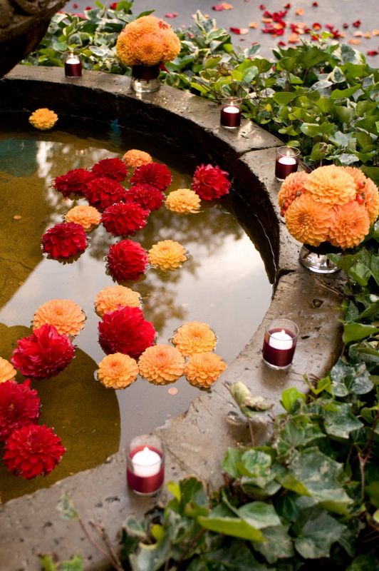 Fall Bouquets :  wedding Fountain