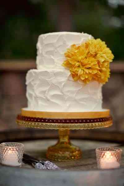 Maggie Isa Carwen homepage mini cakes wedding artist themed weddings unique
