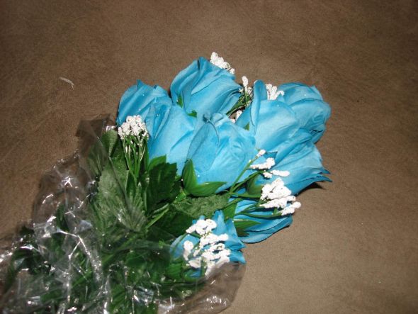 1 bunch of aqua turquoise long stem silk rose bud flowers Wedding Leftovers 