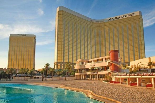 Post of picture of your honeymoon destination : wedding Mandalay Bay