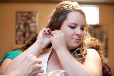 What are your ten favorite pro photos that express your day? : wedding Earrings