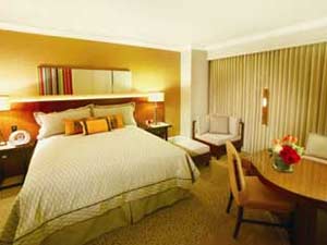Post of picture of your honeymoon destination : wedding Mandalay Bay2