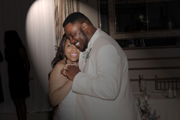 married brides post some of your favorite pics from the wedding :  wedding share your favorite pics of your wedding Picture 424