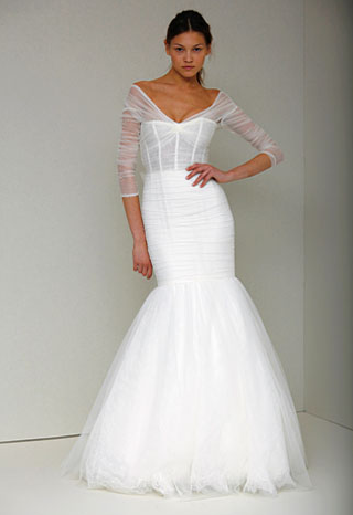 Mermaid & Trumpet Gowns! :  wedding mermaid trumpet gown dress comfort Monique.lhuillier.mermaid.gown