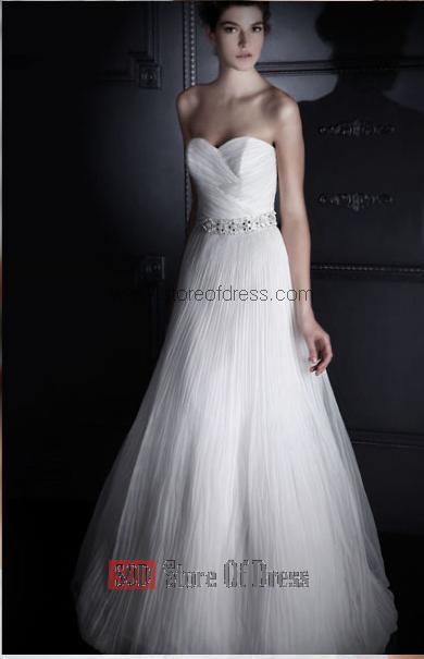 Anyone's dress have no or very little train? : wedding Pattis