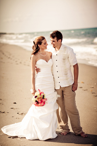 Who designed your wedding dress?? :  wedding dress brand Wedding01
