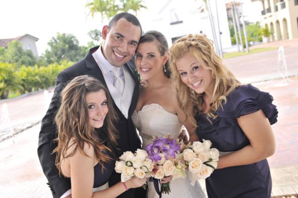 Recap time! Paradise in Panama :  wedding Sisters