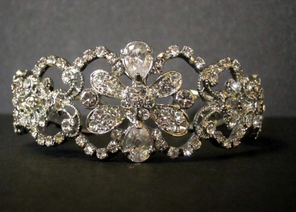 Chandilier or Drop Earrings to Match this Bracelet [pic] :  wedding bridal jewelry match bracelet IMG 0728