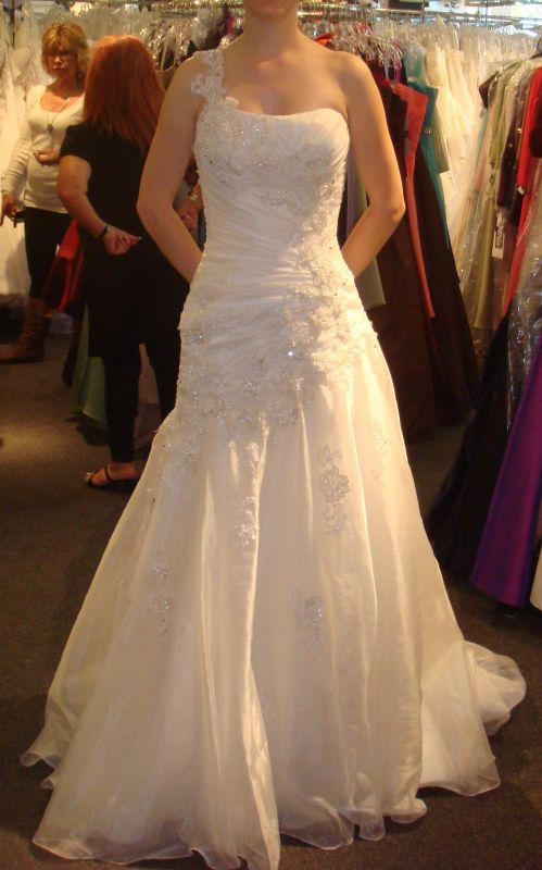 Might have found the one today...what do you think, Maggie Sottero Leoni : wedding 04.10.10 Wedding Dress Shopping 019crop