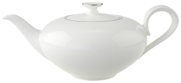 Which formal china do you like the most? I love hearing all your opinions! :) :  wedding 46360460