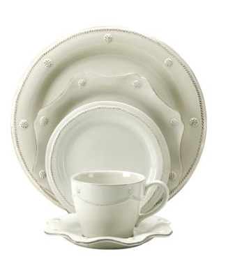 Which formal china do you like the most? I love hearing all your opinions! :) :  wedding Uiuu